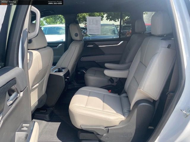 New 2026 GMC Acadia Elevation w/ Elevation Premium Package FWD image 12