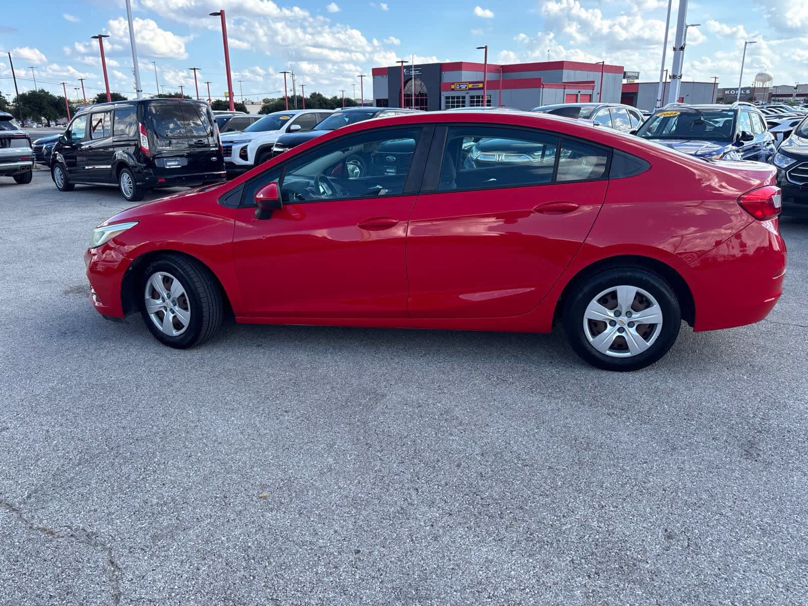 Used 2018 Chevrolet Cruze LS FWD image 9