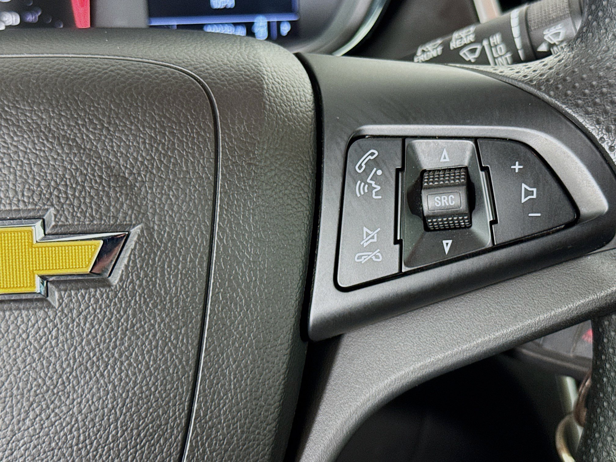 Used 2021 Chevrolet Trax LS w/ Tint and Cruise Package FWD image 14
