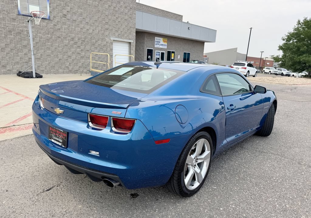 Used 2010 Chevrolet Camaro SS w/ RS Package RWD image 7