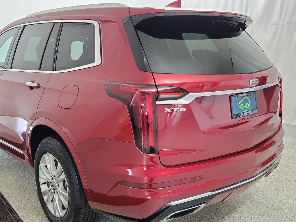 Certified 2023 Cadillac XT6 Luxury FWD image 7