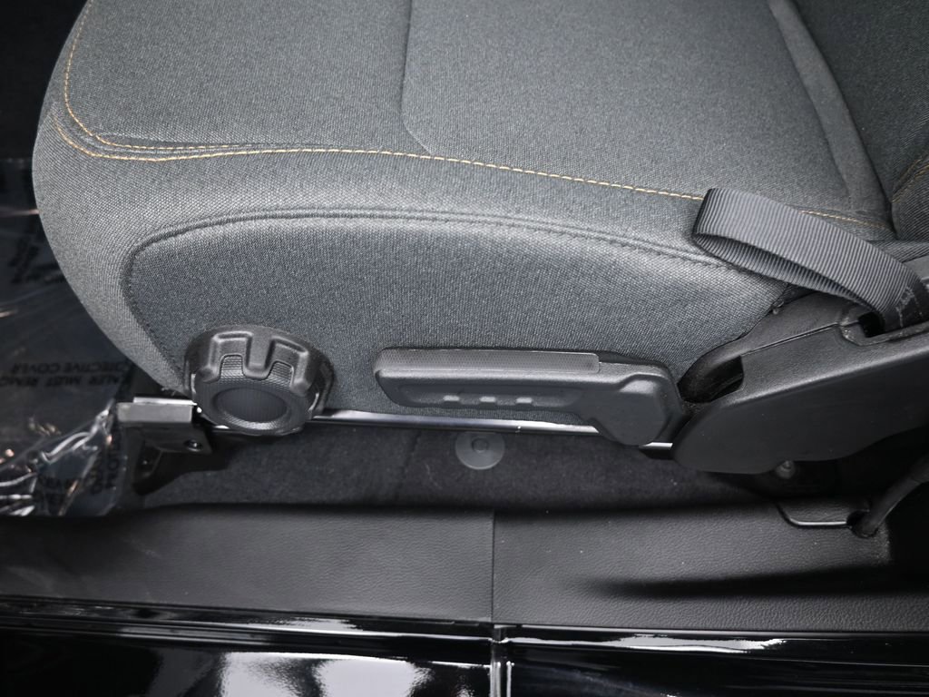 Used 2025 Jeep Wrangler Sport image 13