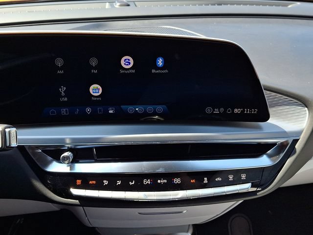 New 2026 Cadillac Lyriq Premium Luxury AWD/4WD image 11