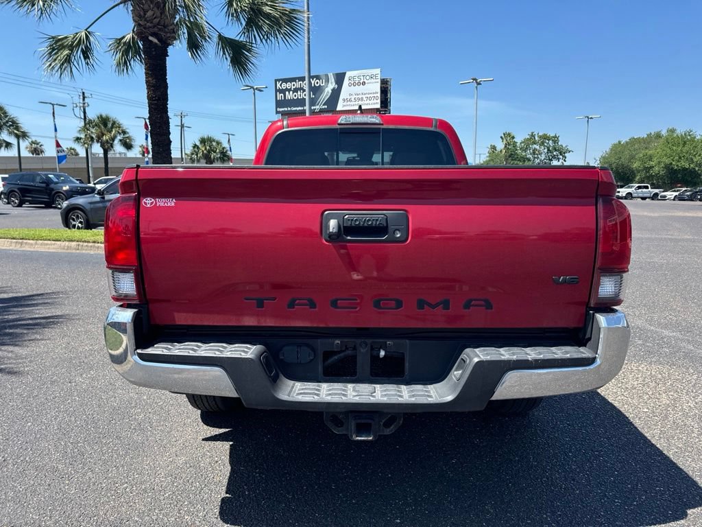 Used 2022 Toyota Tacoma SR5 RWD image 4