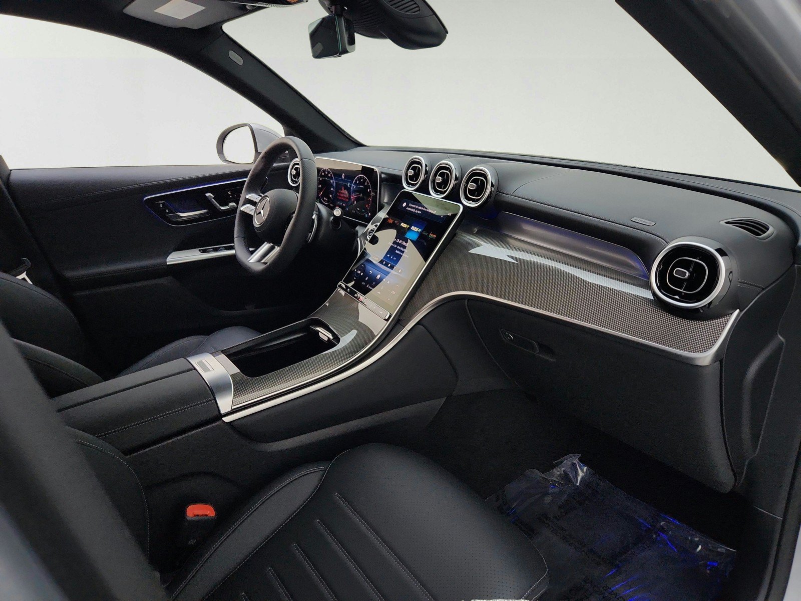 New 2026 Mercedes-Benz GLC 300 image 19