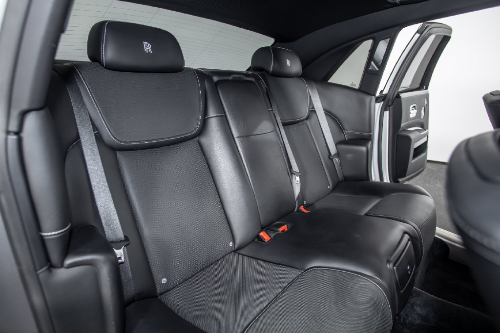 Used 2019 Rolls-Royce Ghost RWD image 55