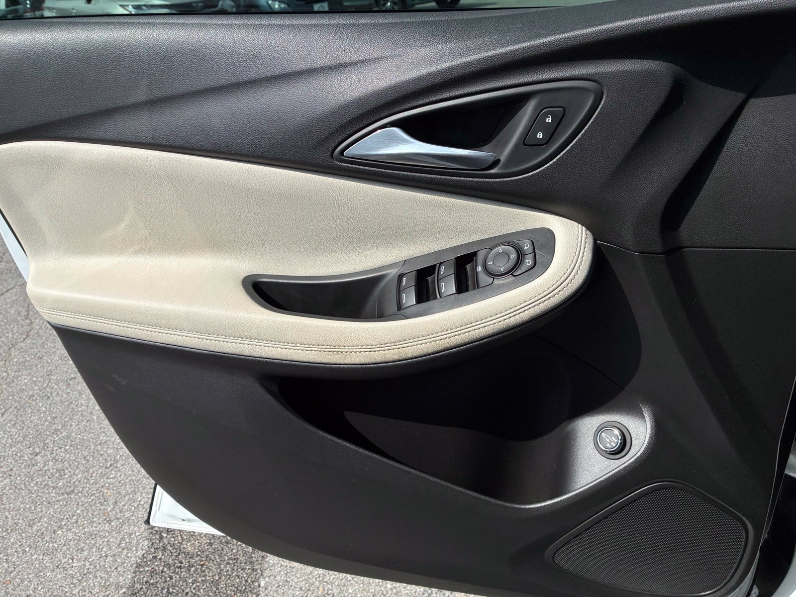 Used 2020 Buick Encore GX Select FWD image 12