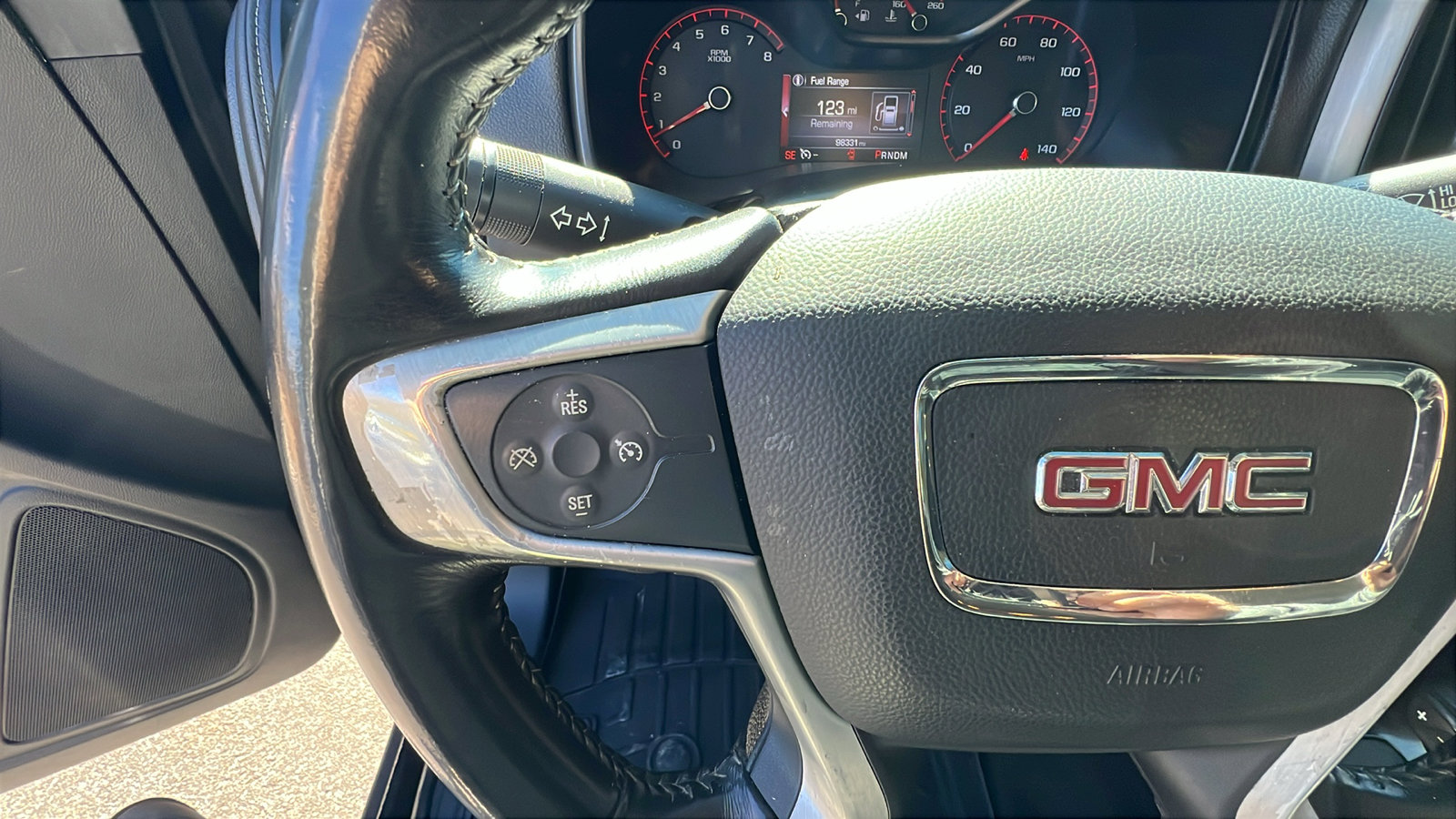 Used 2016 GMC Canyon SLT image 27