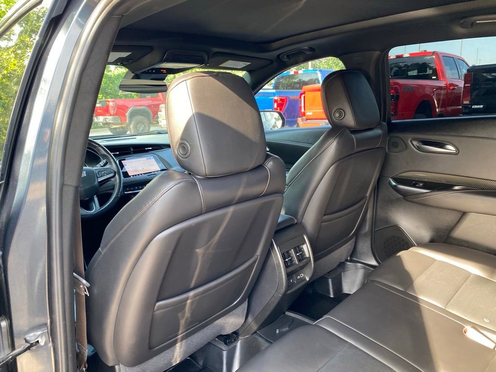 Used 2021 Cadillac XT4 Sport w/ Sun And Sound Package AWD/4WD image 34
