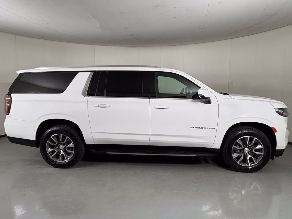 Used 2021 Chevrolet Suburban LT w/ Luxury Package AWD/4WD image 10