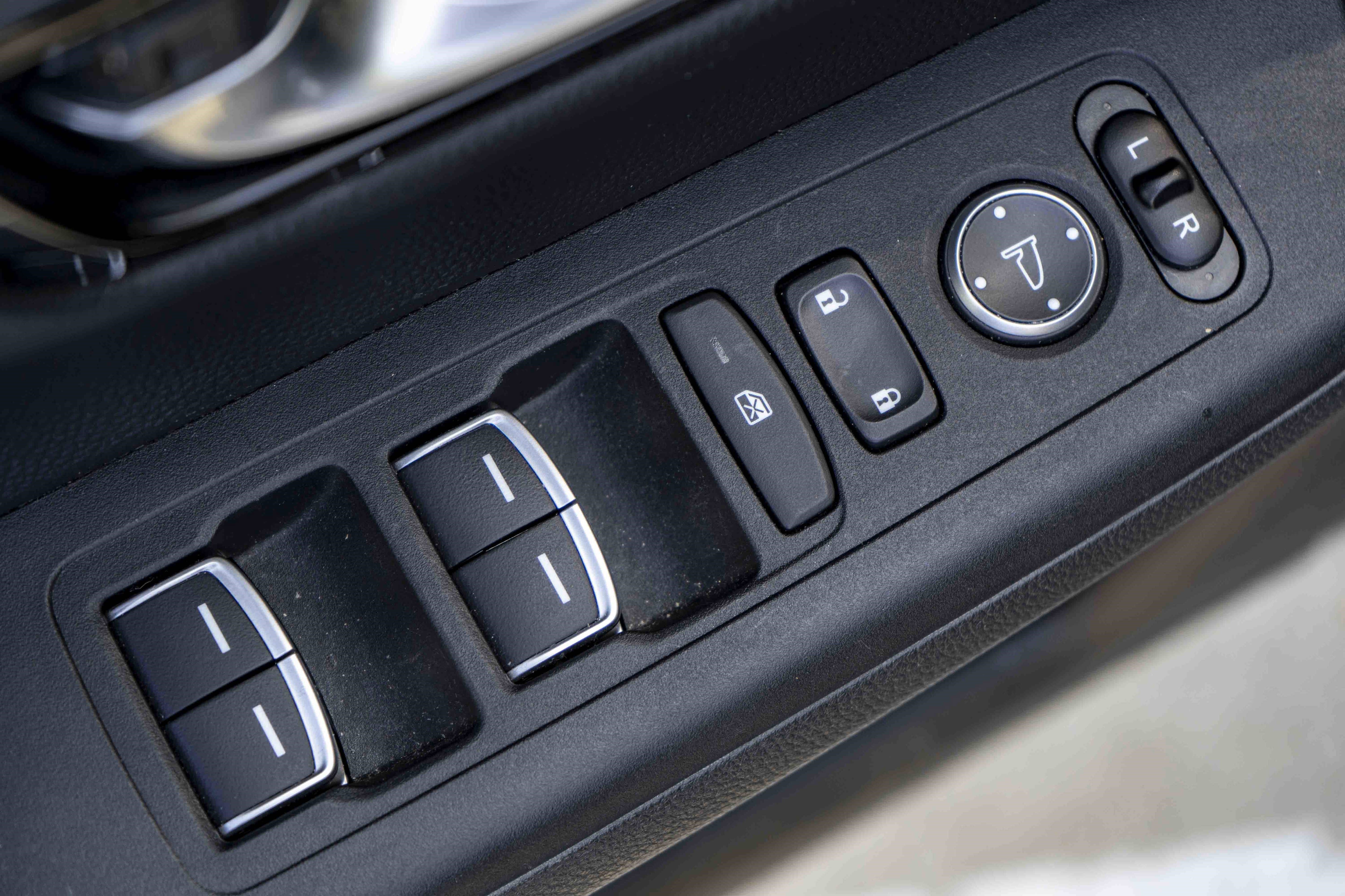 Used 2023 Honda CR-V EX-L image 37
