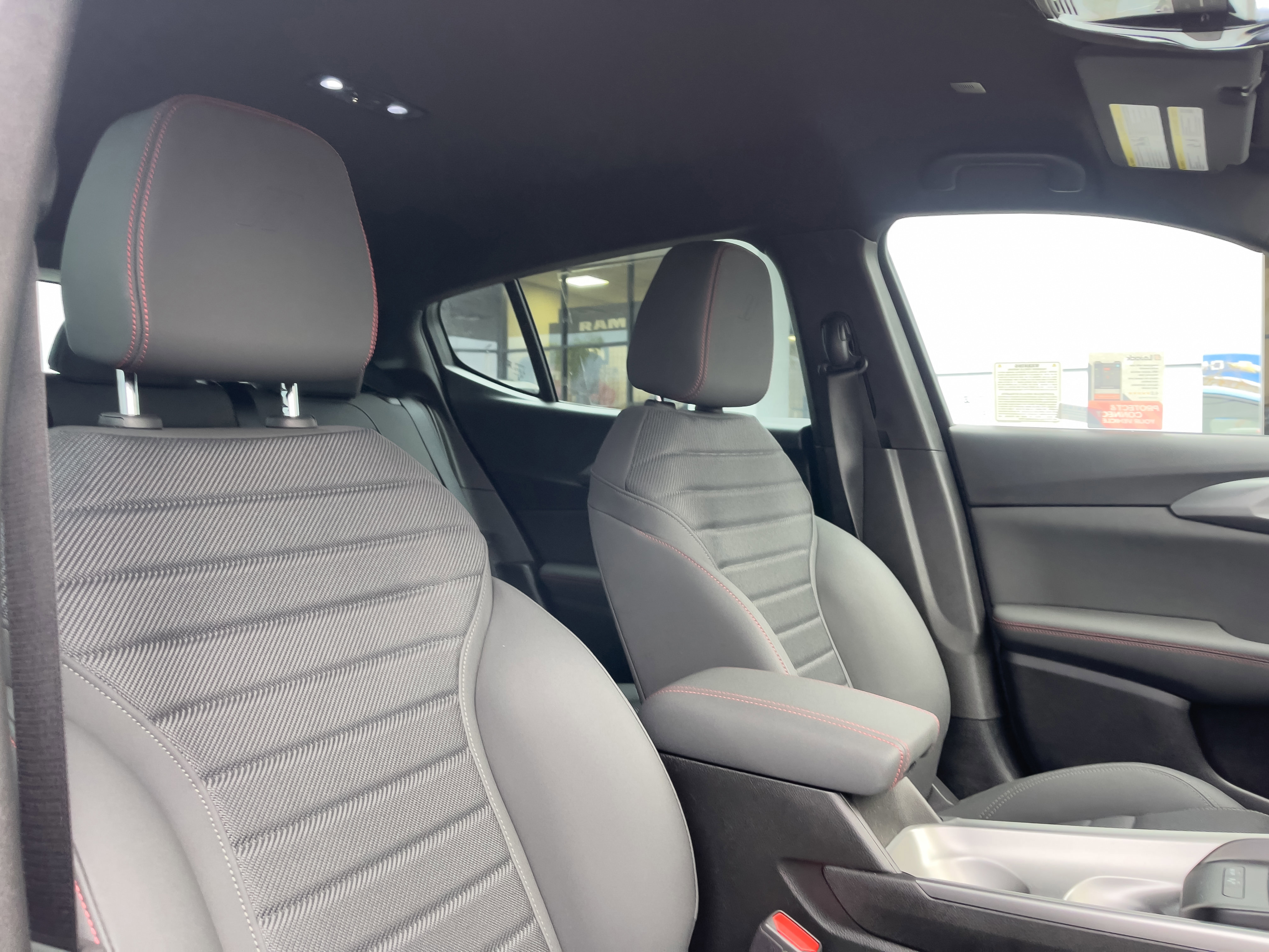 Used 2024 Dodge Hornet GT w/ GT Blacktop Package image 18