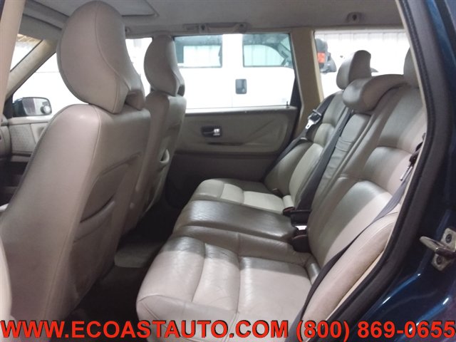 Used 1999 Volvo V70 Cross Country AWD/4WD image 13