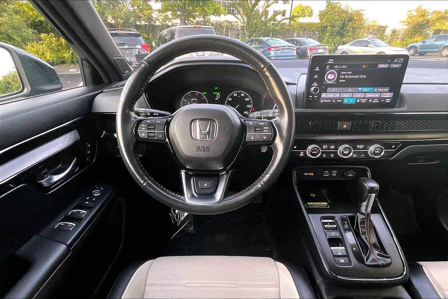 Used 2023 Honda CR-V Sport Touring image 5