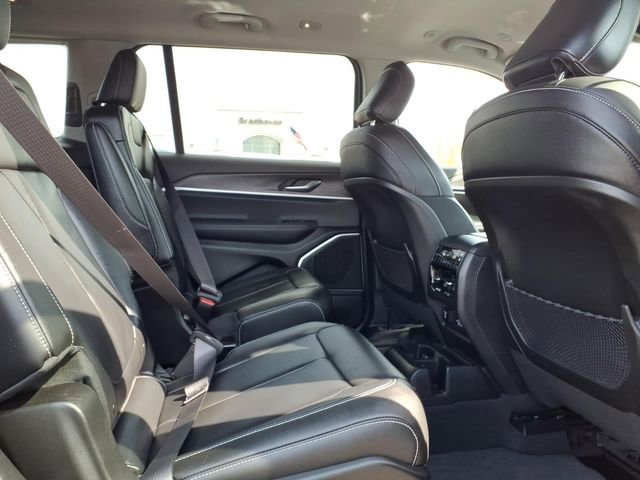 Certified 2022 Jeep Grand Cherokee L Limited image 12