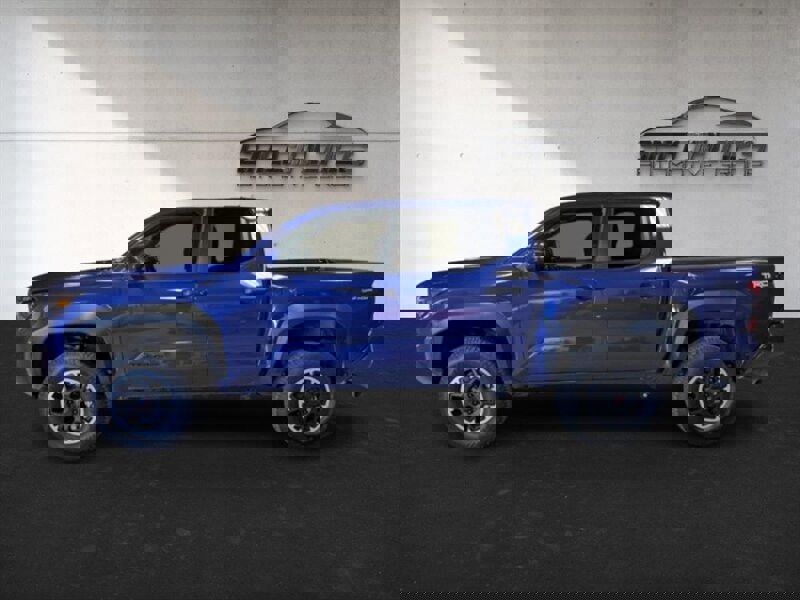 Used 2024 Toyota Tacoma TRD Off-Road image 7
