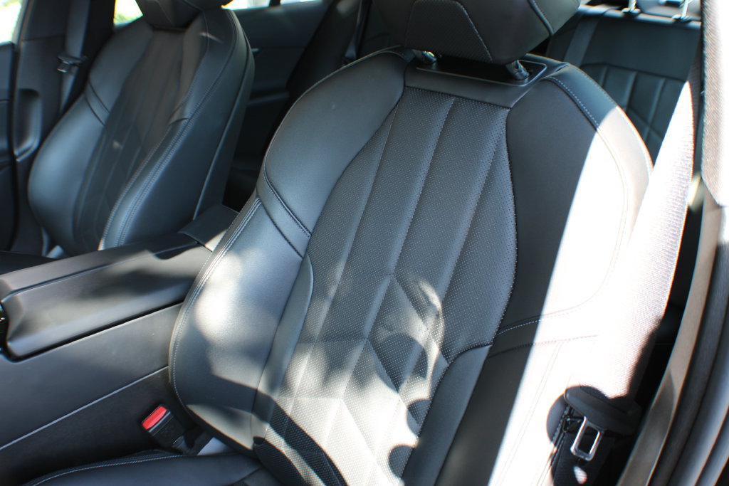Used 2025 BMW 530i RWD image 10