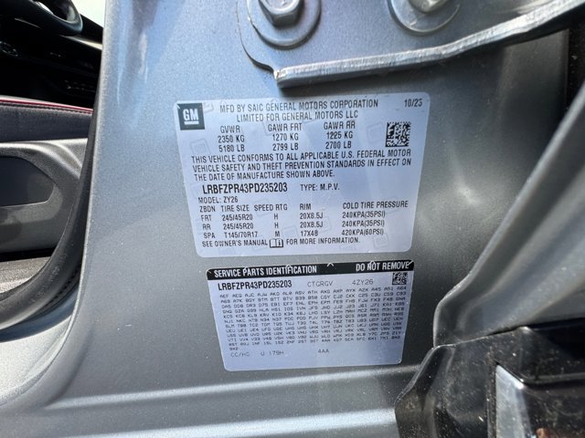 Used 2023 Buick Envision Essence w/ Sport Touring Package AWD/4WD image 28