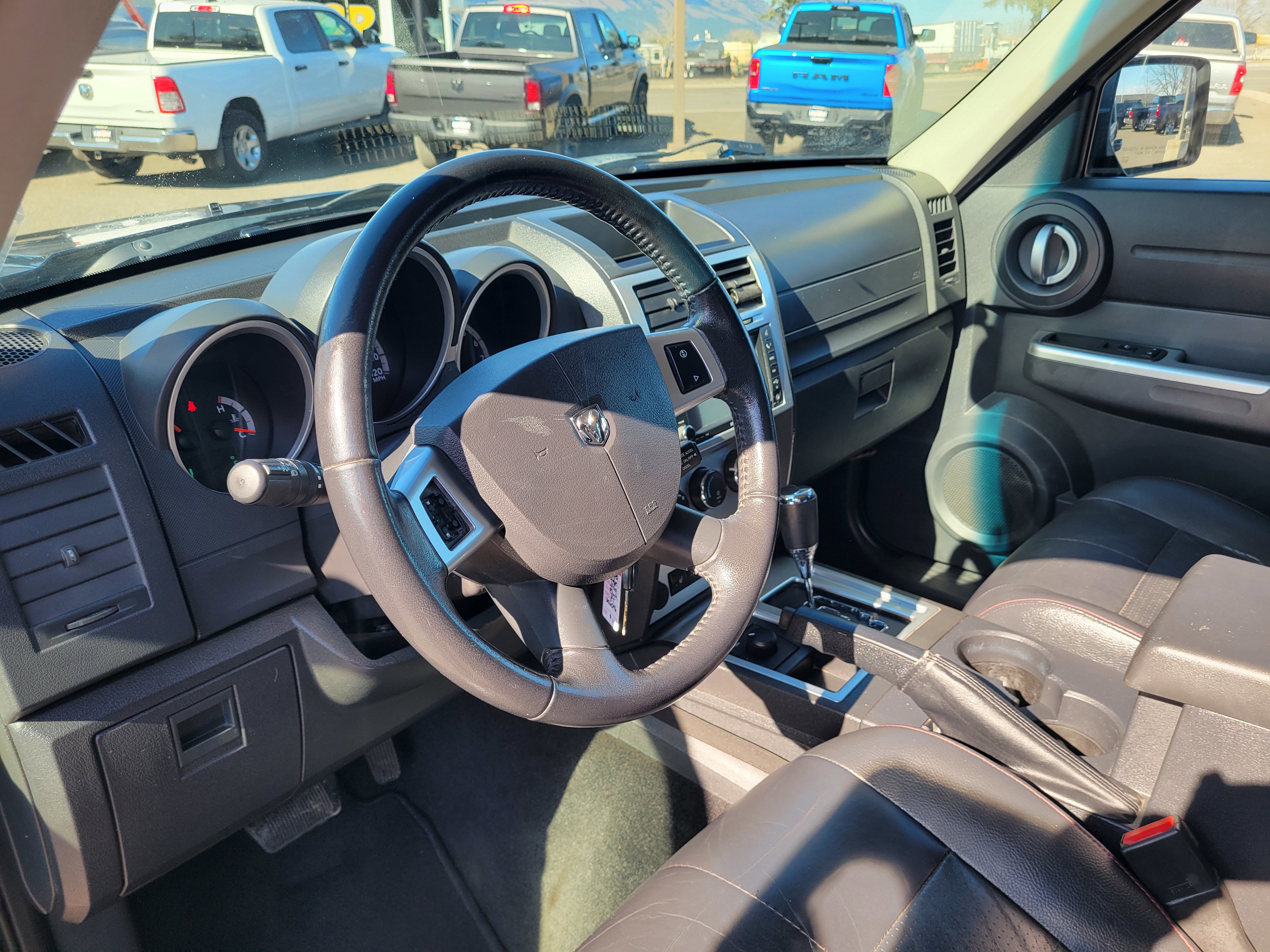 Used 2008 Dodge Nitro R/T image 6