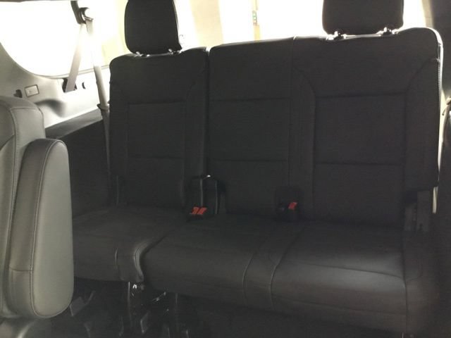 New 2026 Chevrolet Suburban LT w/ Comfort Package AWD/4WD image 39