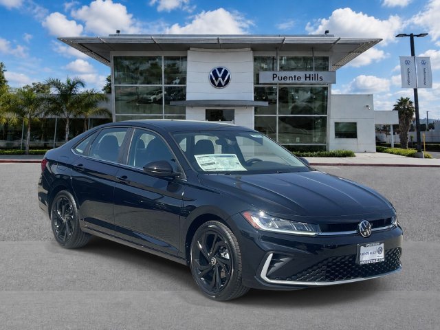 New 2026 Volkswagen Jetta SE FWD image 1