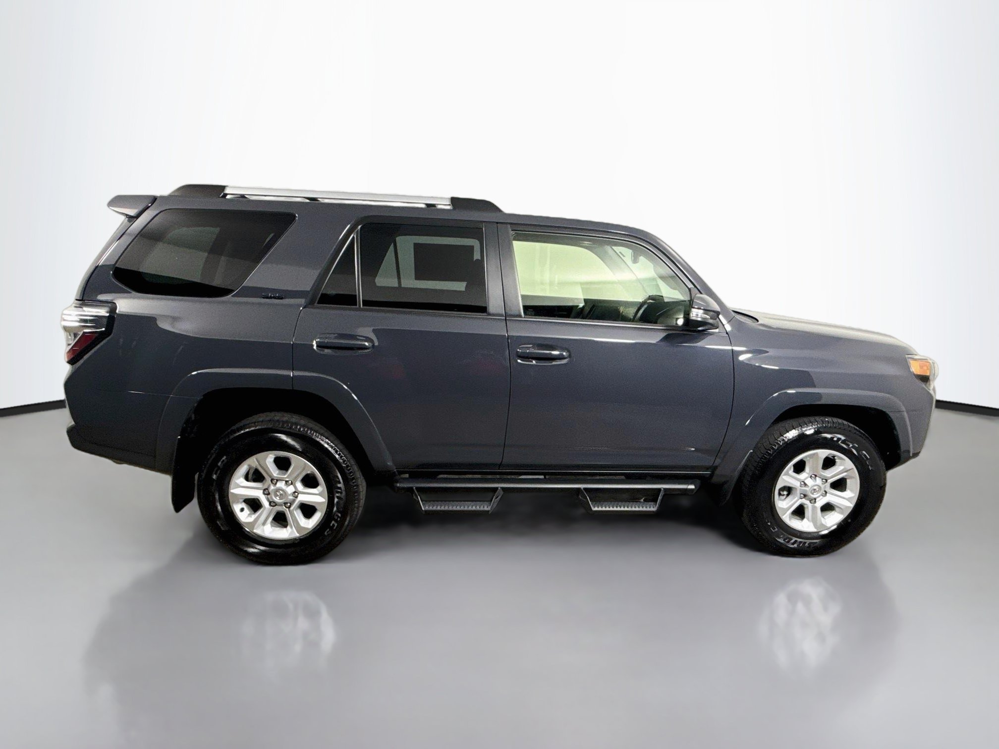 Certified 2024 Toyota 4Runner SR5 Premium w/ Moonroof Package AWD/4WD image 8