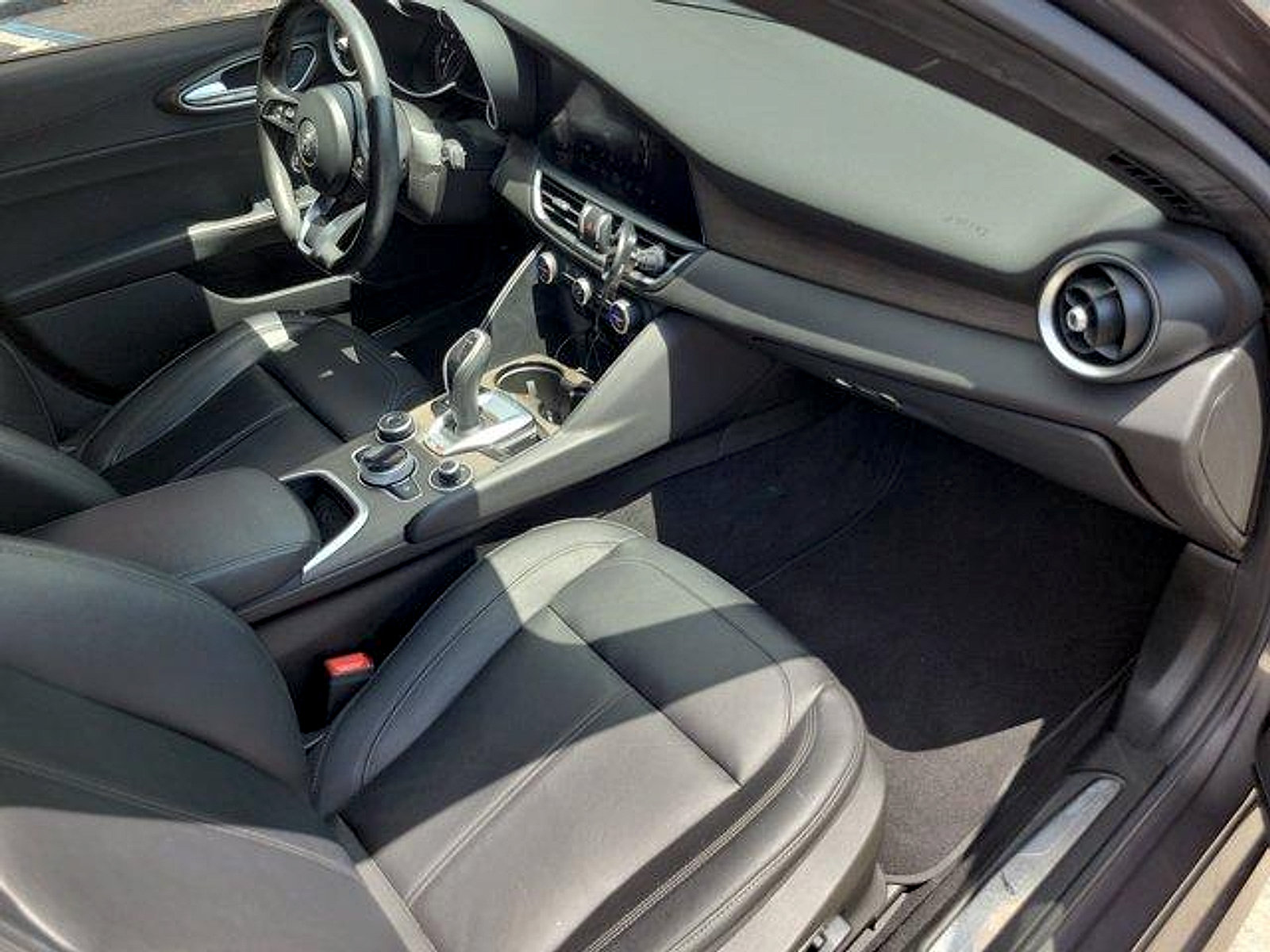 Used 2023 Alfa Romeo Giulia Ti w/ Active Assist Plus Package RWD image 14