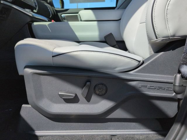 New 2025 Ford Expedition Max Platinum w/ Platinum Ultimate Package AWD/4WD image 24