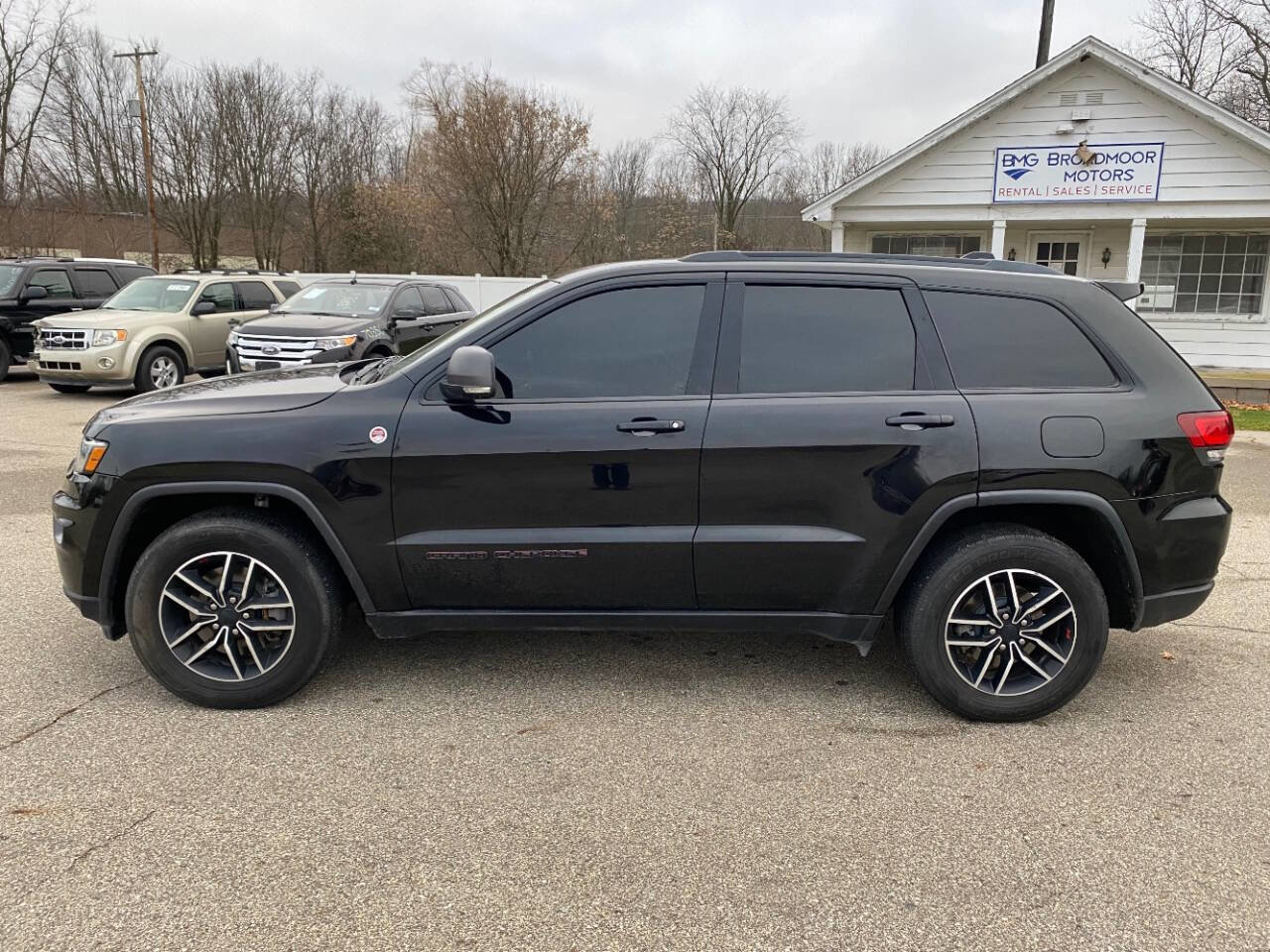Used 2020 Jeep Grand Cherokee Trailhawk w/ Trailhawk Luxury Group image 2