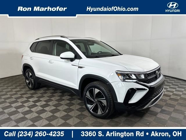 Used 2024 Volkswagen Taos SE image 1