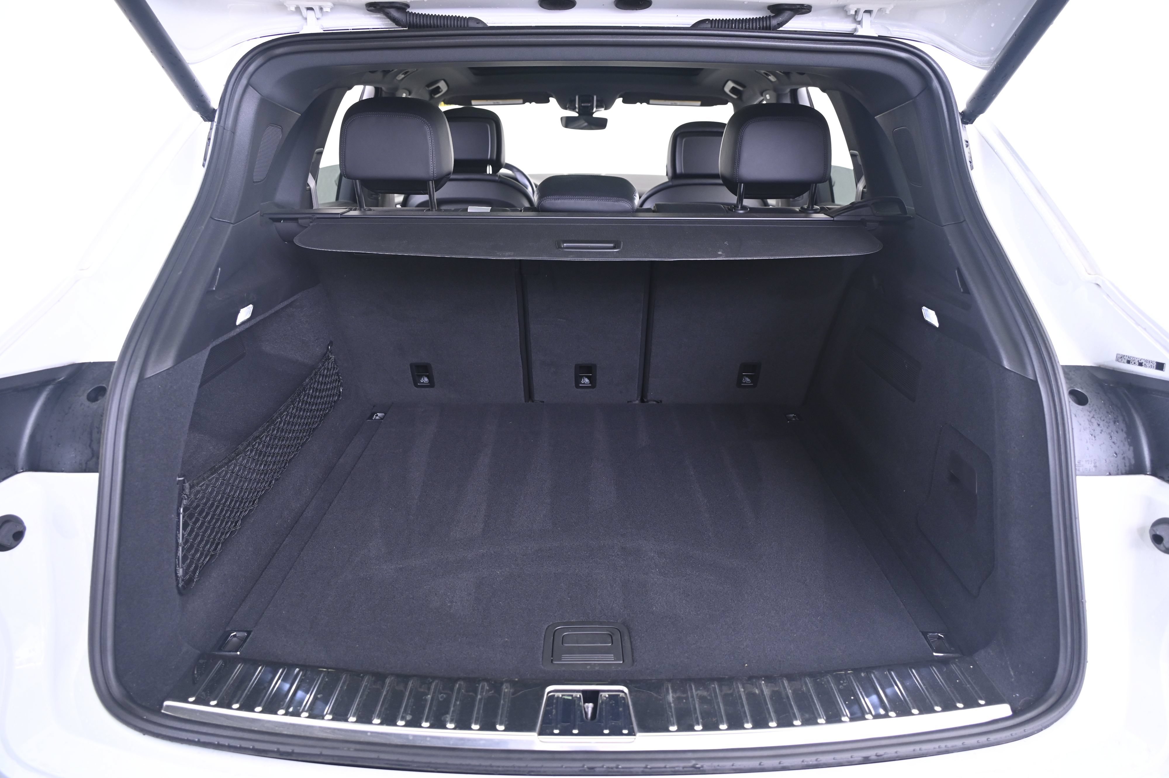 Certified 2023 Porsche Cayenne AWD/4WD image 15