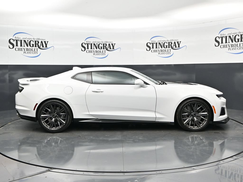 Used 2023 Chevrolet Camaro ZL1 RWD image 8