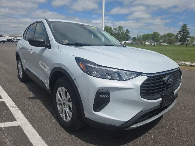 Used 2025 Ford Escape Active AWD/4WD image 1