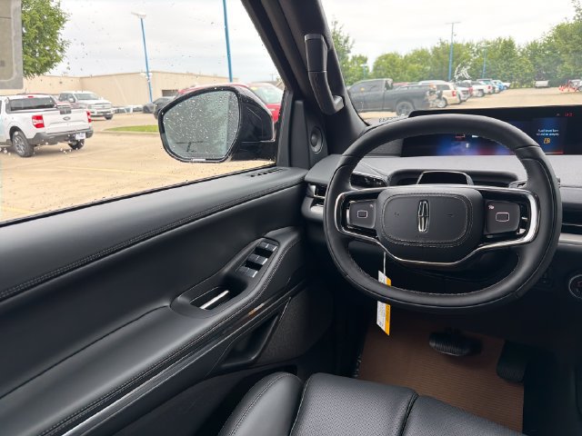 New 2026 Lincoln Navigator Reserve w/ Jet Appearance Package AWD/4WD image 19
