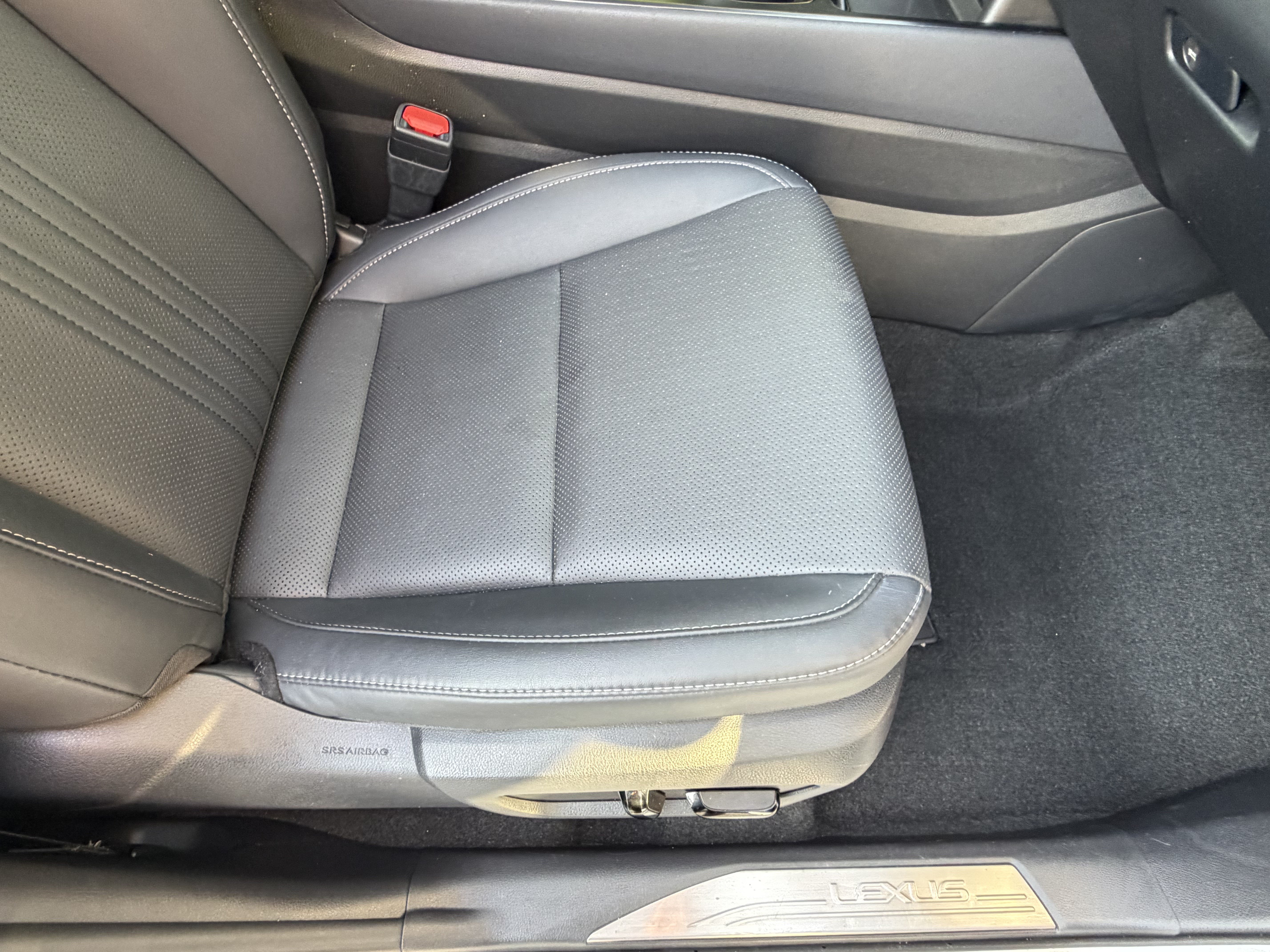 Used 2024 Lexus NX 250 FWD w/ Cold Area Package image 43