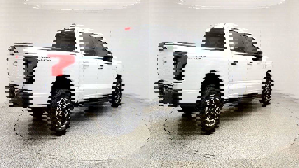 Used 2022 Ford F150 Lightning Pro AWD/4WD image 5