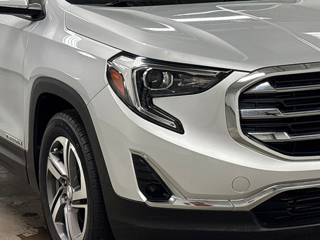 Used 2021 GMC Terrain SLT image 5