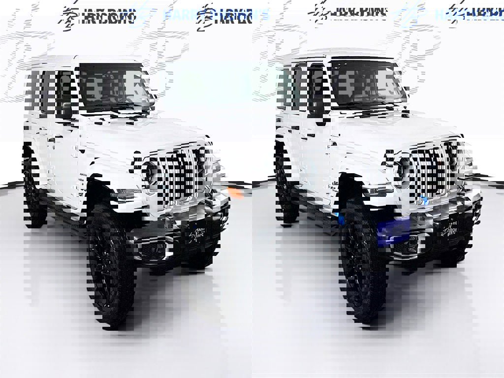 Used 2023 Jeep Wrangler Unlimited Sahara w/ Cold Weather Group image 25