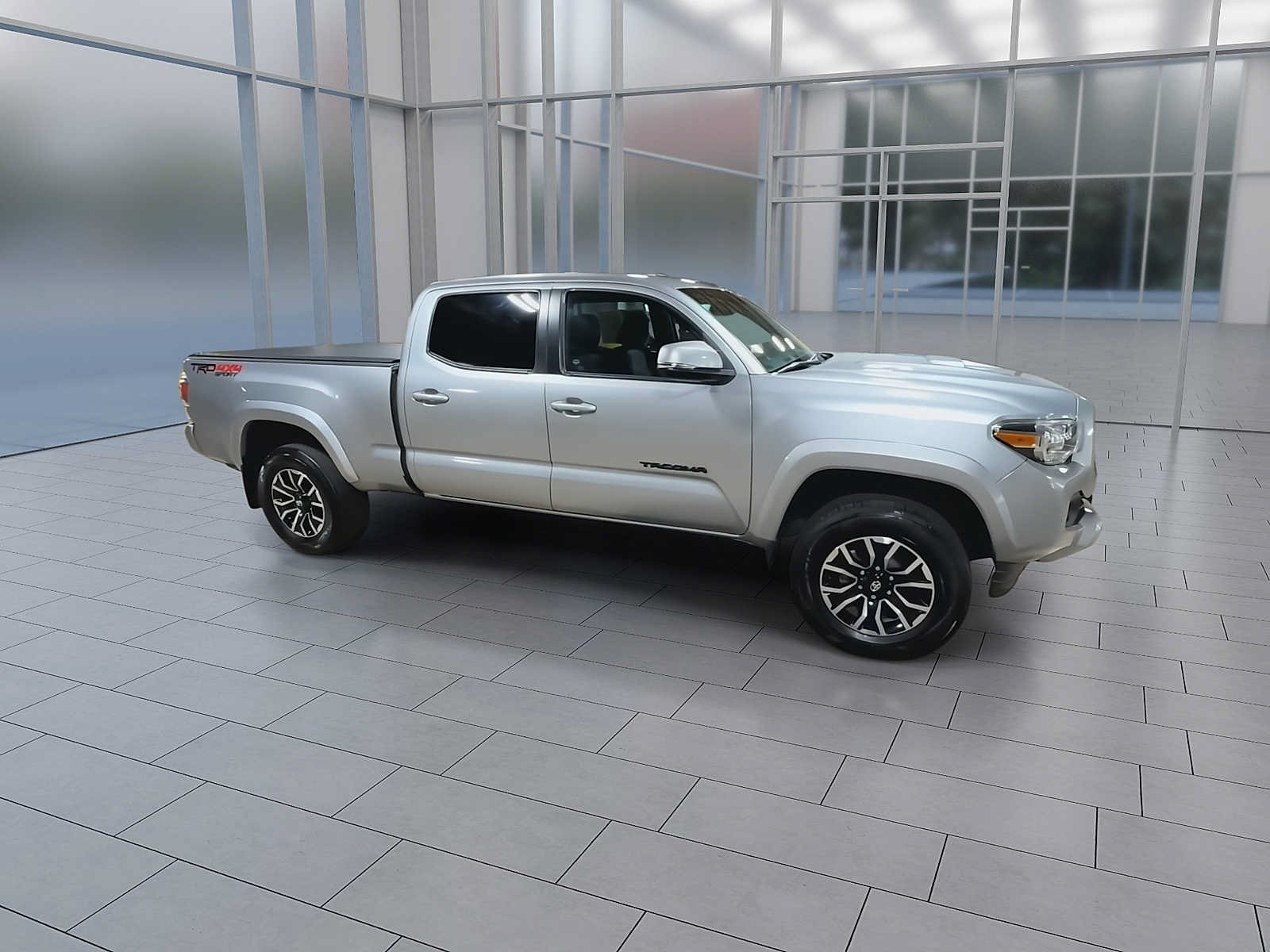 Used 2021 Toyota Tacoma TRD Sport AWD/4WD image 2