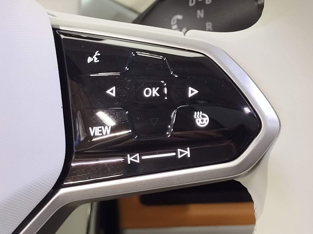 New 2025 Volkswagen ID. Buzz 1st Edition image 34