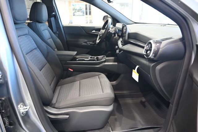 New 2026 Chevrolet Equinox LT w/ Safety and Technology Package FWD image 10