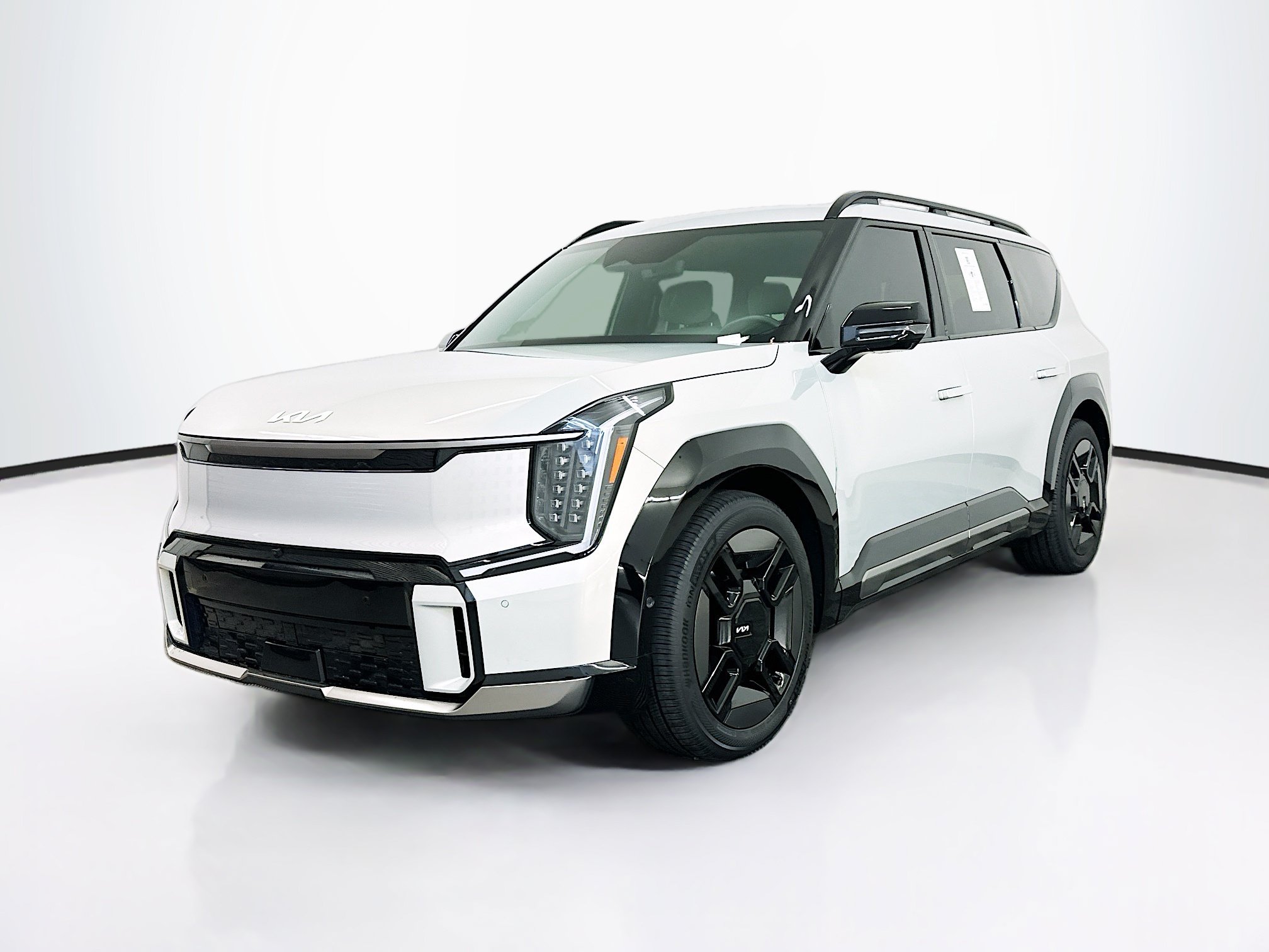 Used 2024 Kia EV9 GT-Line AWD/4WD image 3