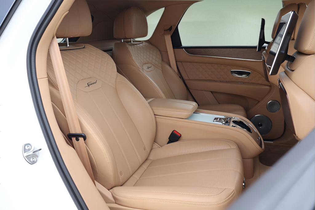 Used 2023 Bentley Bentayga Speed AWD/4WD image 21
