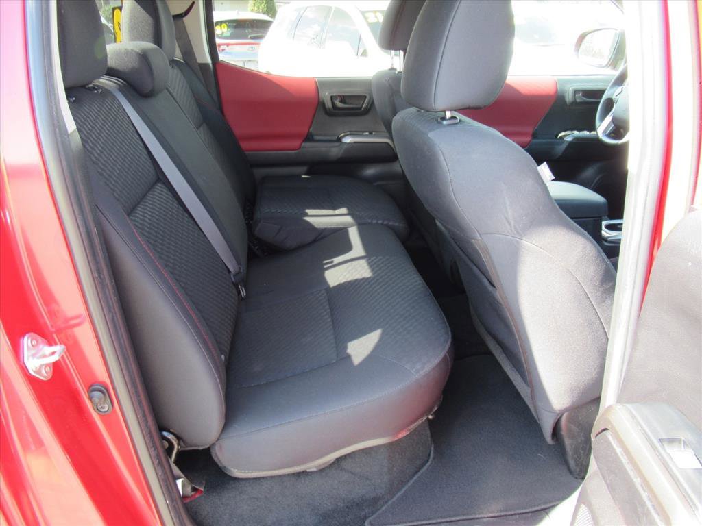 Used 2023 Toyota Tacoma SR5 w/ Technology Package image 30