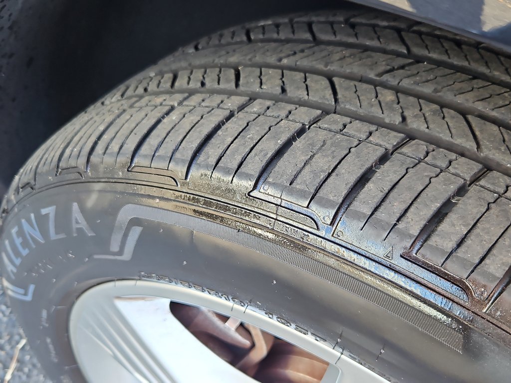 Used 2022 Audi Q4 e-tron Prestige image 33