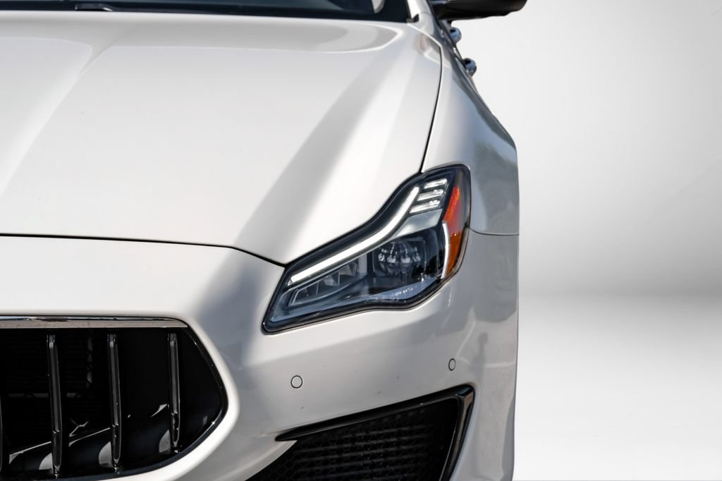 Used 2022 Maserati Quattroporte Modena RWD image 61