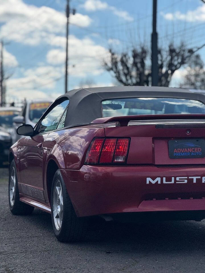 Used 2003 Ford Mustang Premium image 8