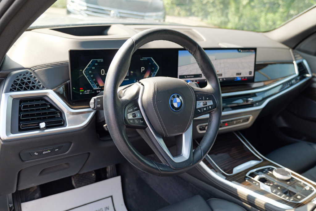 Used 2024 BMW X5 xDrive50e AWD/4WD image 20
