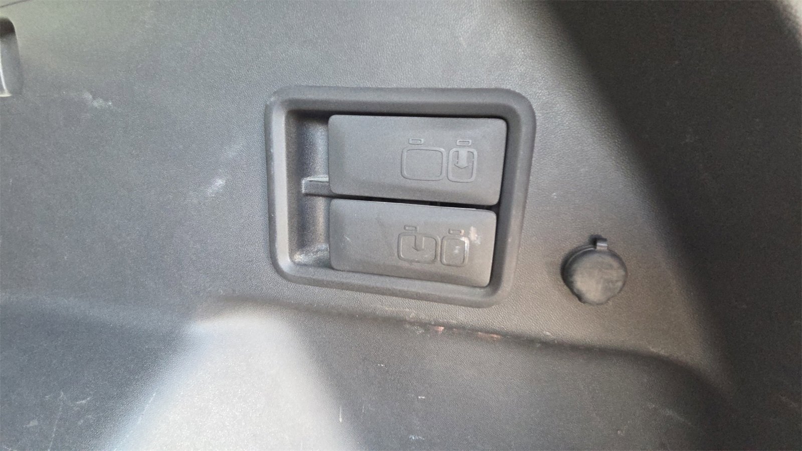 Used 2020 Chevrolet Equinox LT image 27