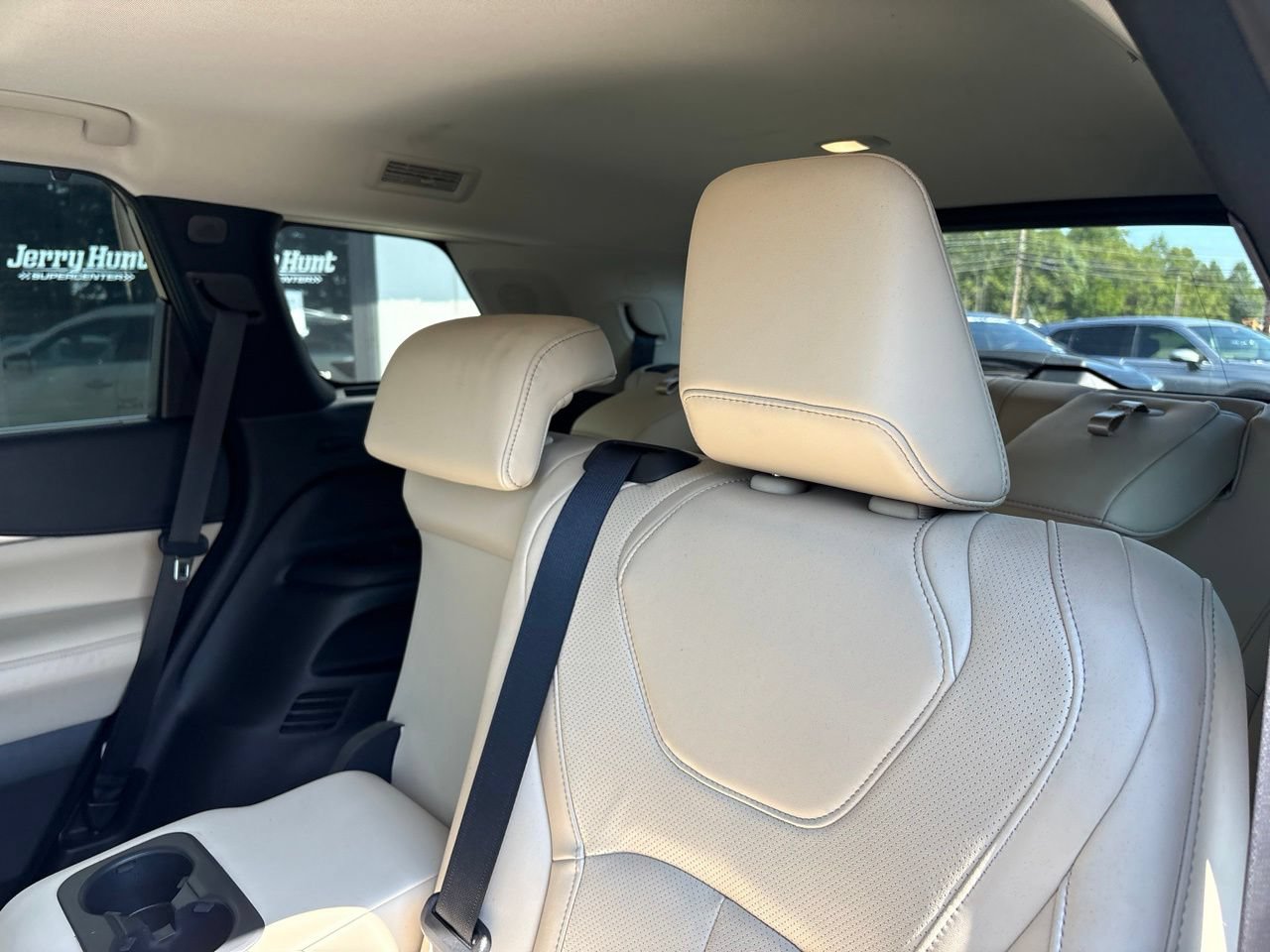 Used 2023 INFINITI QX60 Luxe w/ Cargo Package AWD/4WD image 6